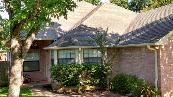 5" gutters with leaf guard in Ausin, Texas