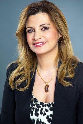 Dr. Rania Tabet - Diseases and Surgery of the Retina and Costmetic Consultation and Surgery