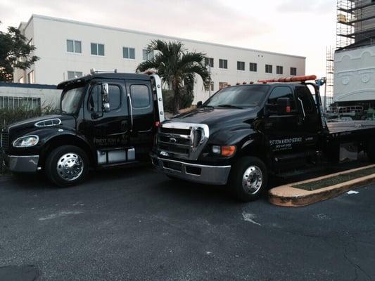 24 horas finest Tow & Road SERVICE . Precios económico tel 305 220 3095