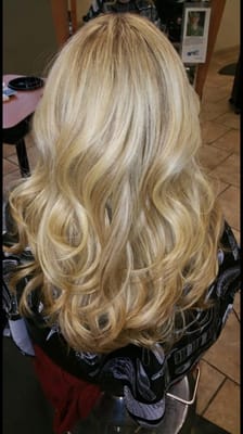 Full blonde highlight using olaplex