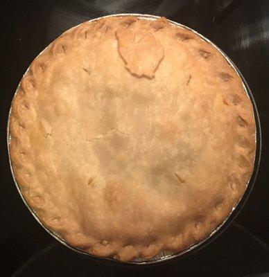 Turkey Bacon Gouda Pot Pie. -Turkey, Applewood Bacon, Potato's, creamy Smoked Gouda