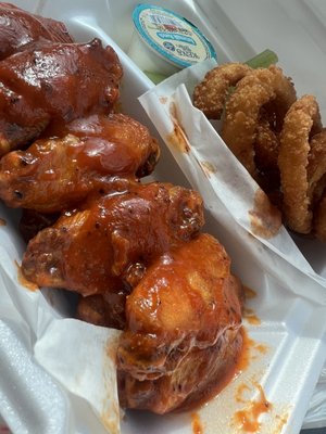 10 Piece Wings Combo with onion rings!  Honey hot flavor!