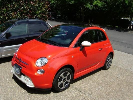 Fiat 500e with sunroof from Ron Tonkin Fiat. Look at hidden reviews to find my review.