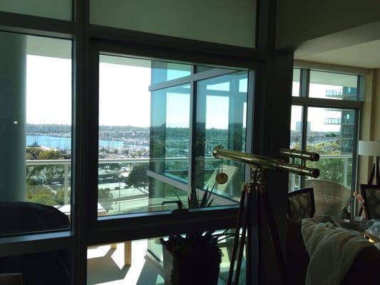 Marina Del Rey Condo (The Cove) in Marina Pointe Drive - with a view to the Marina (8th floor).