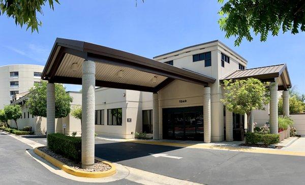 West Hills Surgical Center, front entrance