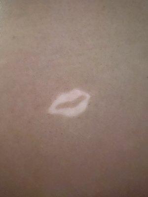 Sticker tan line