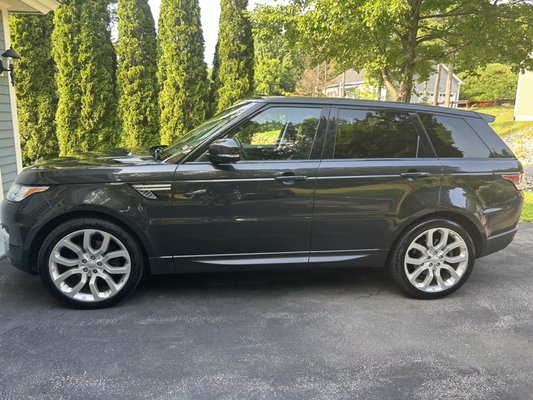 2015 Range Rover sport , painted bumpers , buffed and waxed the entire vehicle and detailed it inside and out . Looks new