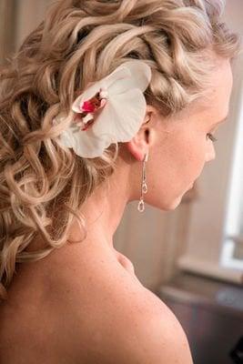 Beautiful wedding hair