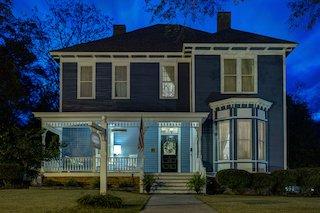 Victorian Beauty- The Crenshaw Guesthouse view from College Street