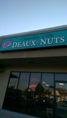 New name, new sign, same great tasting deaux-nuts and beautiful smiles.