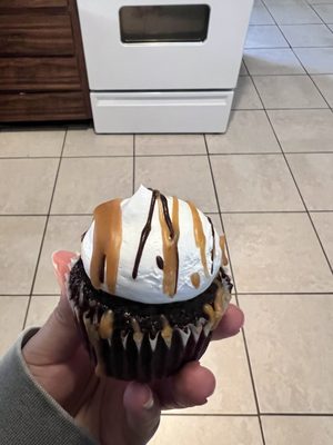 Chocolate pb Cupcake