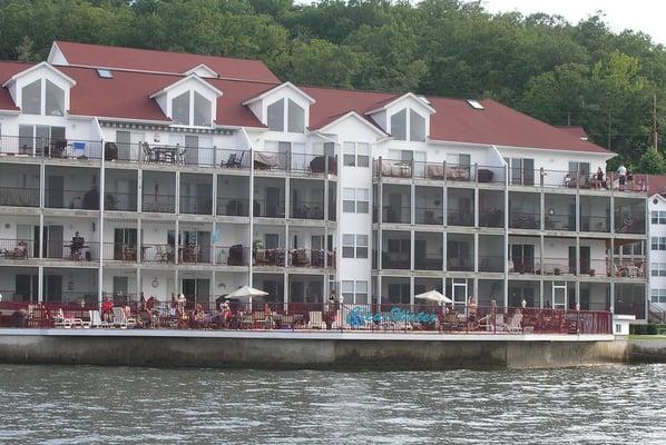 Camdenton Condo Vacation Rental - Lake of the Ozarks - Clearwater Condominiums - Camdenton, MO