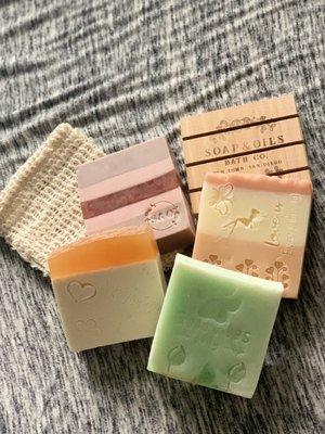 Customized soaps with soap saver and soap wooden holder