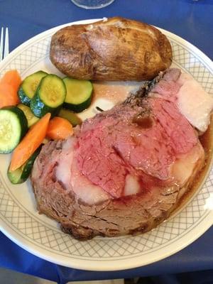 An outstanding Prime Rib dinner before the meeting. Man, talk about as good as it gets.