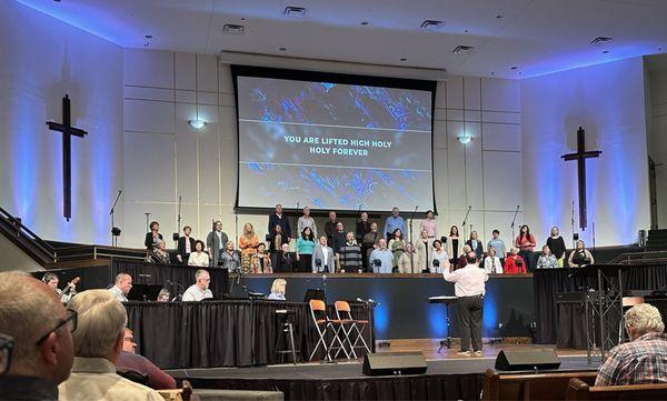 The Choir at First Baptist Church Lenoir City.