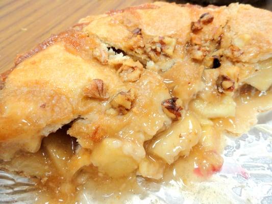 Caramel Apple Walnut Pie