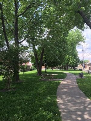 Awesome shaded area between Kenilworth & Clinton Aves.