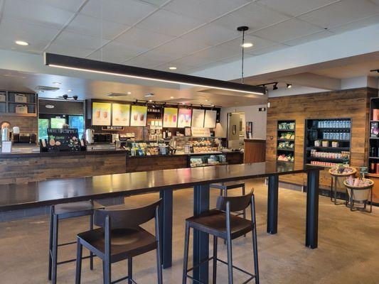 Located on Rainer Avenue near Renton's old Auto-Row, and next to the Brown Bear Car Wash, this Starbucks store has plenty of space.