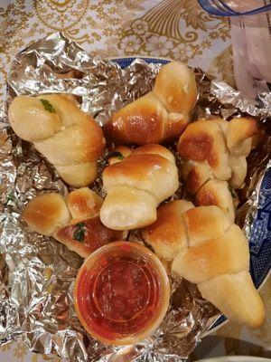 Garlic  knots