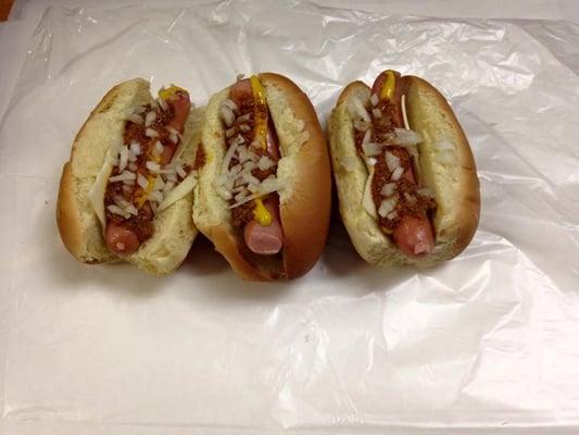 Our famous mini dogs with chili, cheese, mustard and onion