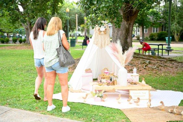 Surprise mom/daughter picnic!