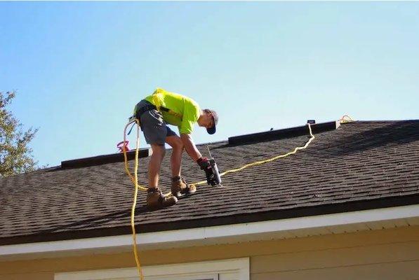 Roof repair in Houston, TX