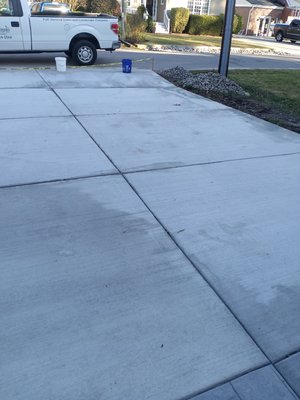 finished driveway concrete