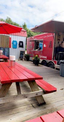 Cute picnic tables!!