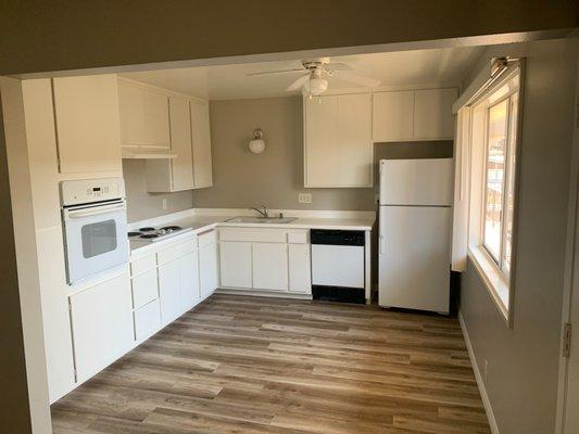 Parkwood Gardens Apartment's kitchen layout