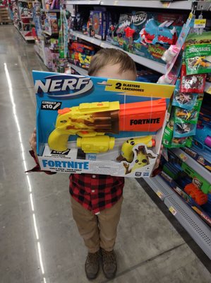 Nerf toys #christmaslist #walmart #landoverhills @yelpdc