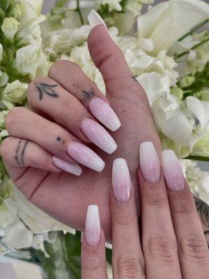 Ombré coffin nails done by Chi