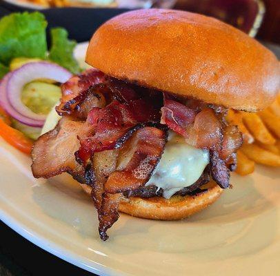 Bacon Cheeseburger & fries.