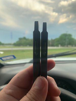 Left- infilled bar I bought at this smoke shop.  Right- now empty bar I bought from my regular shop.