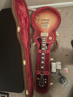 2022 Gibson Les Paul standard vintage faded Cherry Sunburst