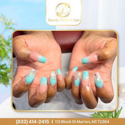 Step into luxury with our manicure services! From classic to trendy designs, let your nails shine with perfection.