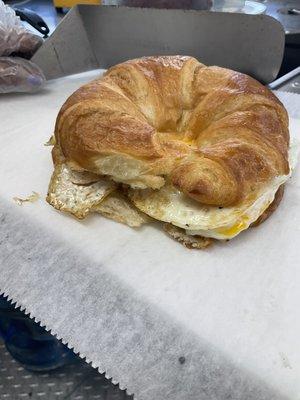 Breakfast sandwich