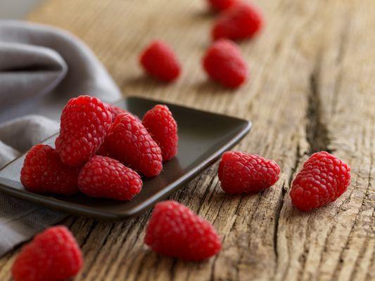 Raspberry still life shot for Hortifruit/Naturipe.