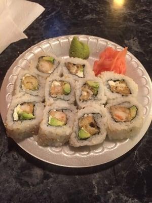 Nagoya roll.... "Fried shrimp, avocado, cream cheese, mayo, sesame seed" .....