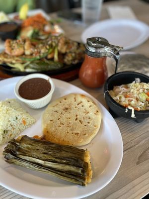 Pupusa and tamal