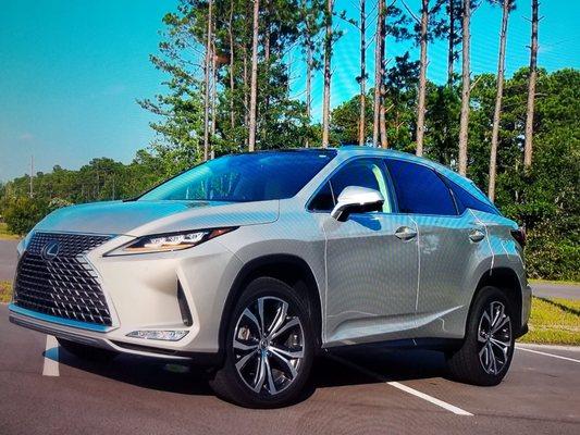 Lexus RX Luxury SUV 2020 Smooth & Comfortable Ride. Ideal for People who enjoy the Class!