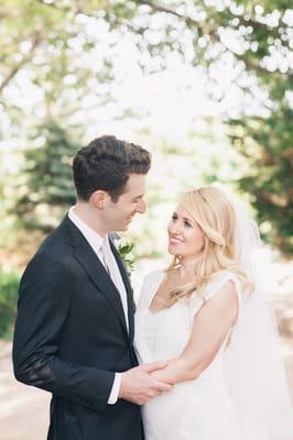 A wedding at Monmouth Hills Clubhouse, New Jersey.  Photo by Kelly Kollar Photography.