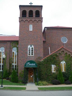 Dubuque's Hometown Theater