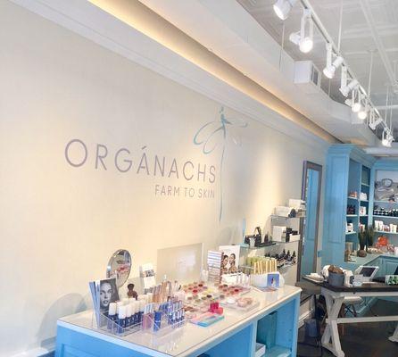 Organic makeup at ORGANACHS