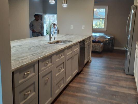 Island in new kitchen