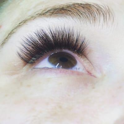 Volume lashes