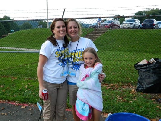 Nicole, Jen and Jen's daughter Kate!