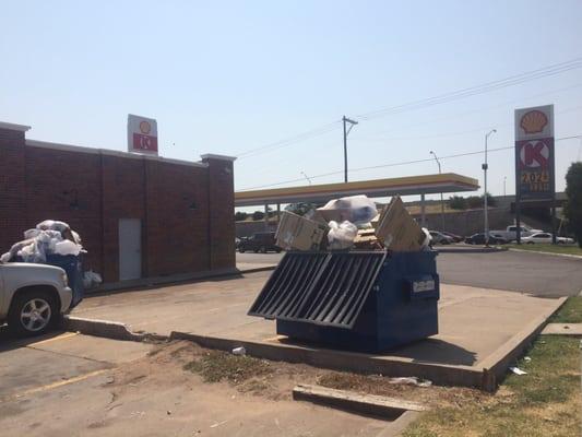 The trash bins are overflowing every week, this is a major problem for the local environment.