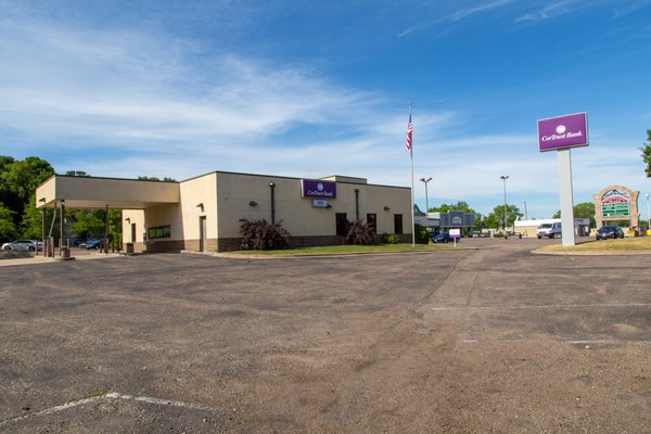 Exterior view of drive-thru at Mound, MN CorTrust Bank location