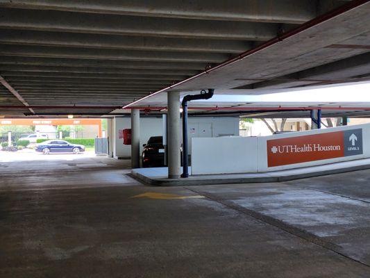 Ramp to rooftop parking