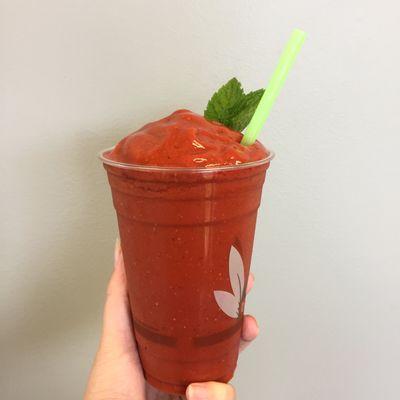 All organic smoothie "Red Baron" with no sugar added, made to order.